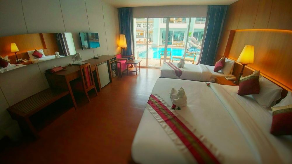 Phi Phi Harbour View Hotel-Sha Extra Plus Bagian luar foto
