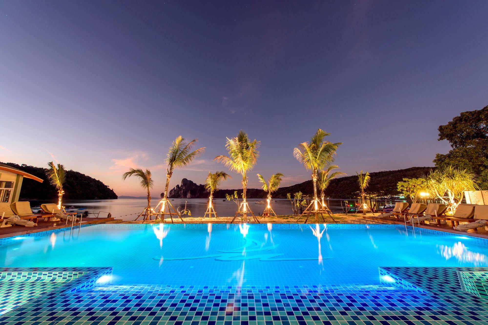 Phi Phi Harbour View Hotel-Sha Extra Plus Bagian luar foto