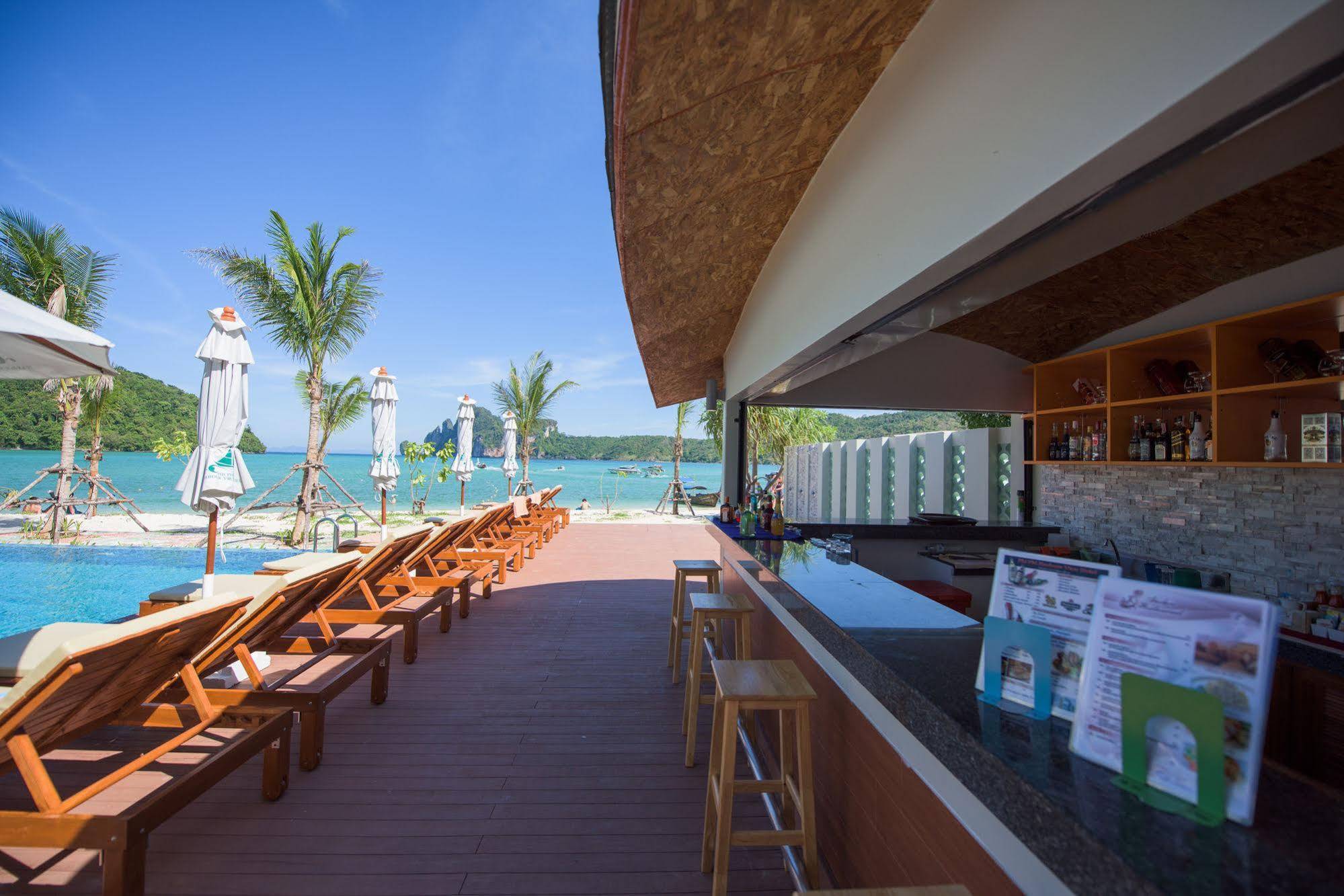 Phi Phi Harbour View Hotel-Sha Extra Plus Bagian luar foto