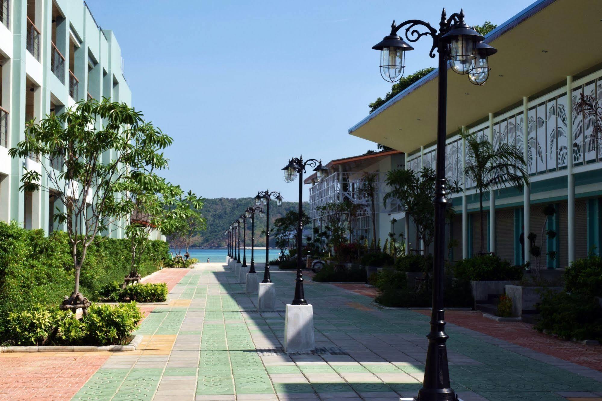 Phi Phi Harbour View Hotel-Sha Extra Plus Bagian luar foto