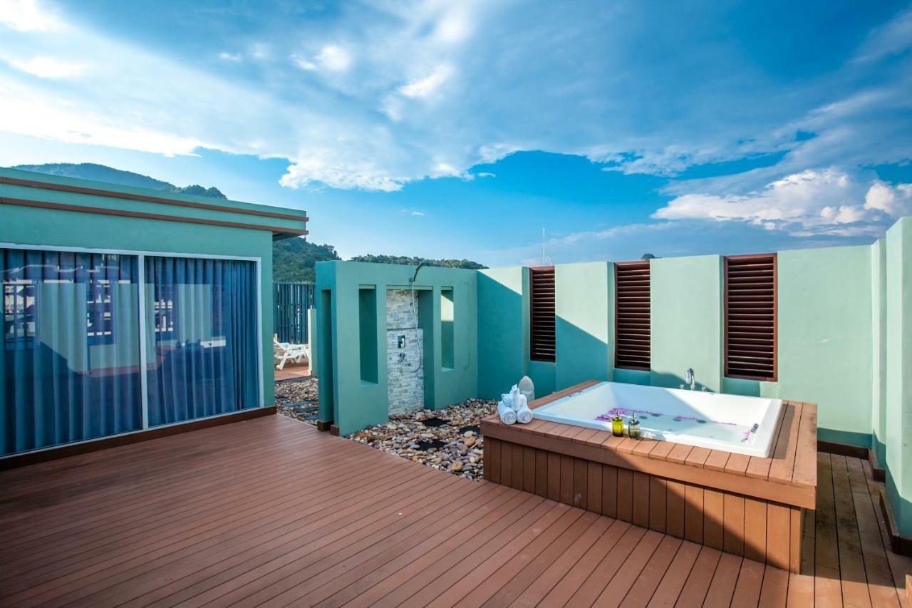 Phi Phi Harbour View Hotel-Sha Extra Plus Bagian luar foto