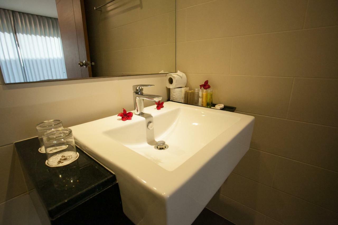 Phi Phi Harbour View Hotel-Sha Extra Plus Bagian luar foto